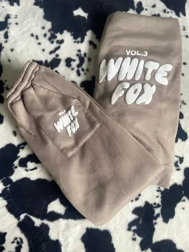 White Fox Boutique Offstage Hoodie and Sweatpants Fawn