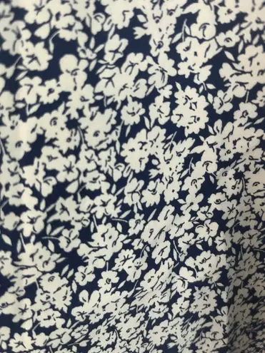 L.L.Bean  size XL blue and white floral button down shirt 