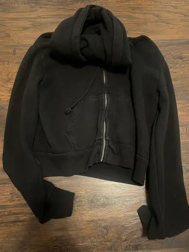 Brandy Melville cropped black zip up