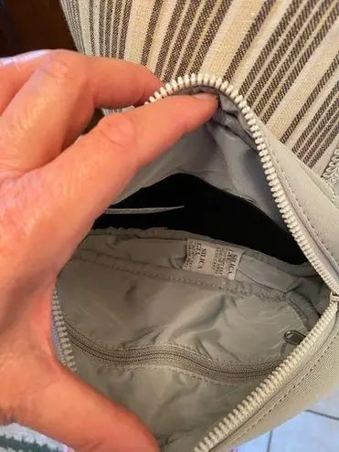 Vooray Sidekick slate grey crossbody