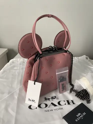 Coach Disney X  Limited Edition Minnie Mouse Kisslock