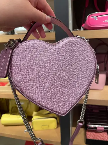 Coach Heart Crossbody Bag in Metalic Crossgrain Leather Lilac CP020