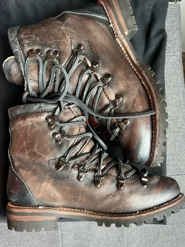 FREEBIRD by Steven Hikers