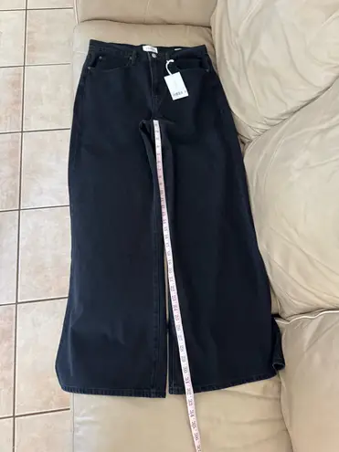 Frame easy wide flare jeans. Size 30. MSRP $278