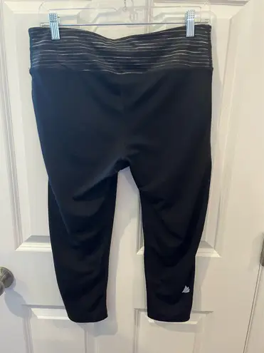 Free Country Free 2 B By Black and Grey Leggings Size Large