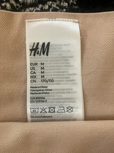 H&M Besiege Shapewear Shorts