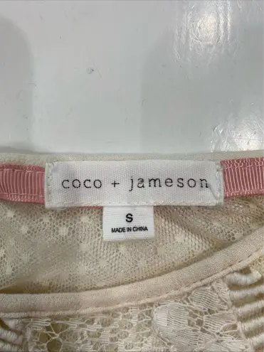 Coco + Jaimeson Cream Lace Crochet Top Size Small Boho Tan