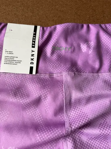 DKNY NWT RARE  Cropped Sport Leggings