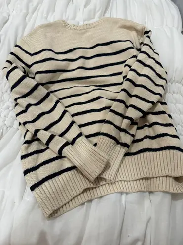 Brandy Melville Sweater