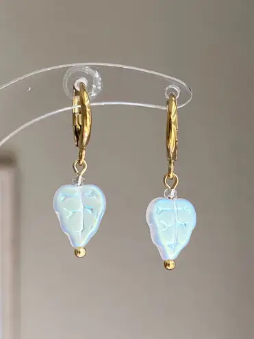 Handmade fairy cottage dainty simple Czech glass leaf dangle earrings🍃🩵