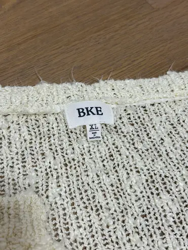 BKE XL Buckle sweater top