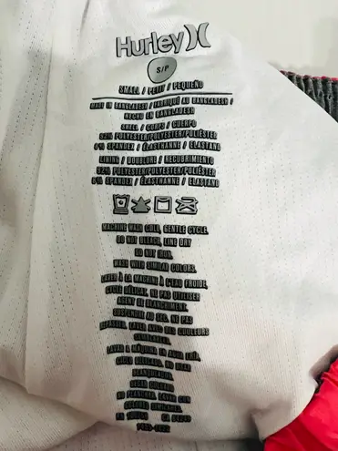 Hurley  Men's Toucan Print Shorts