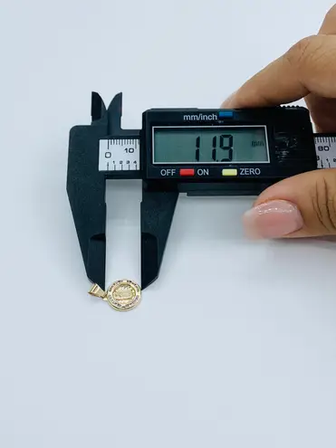 10k solid gold pendant Virgin Mary small charm