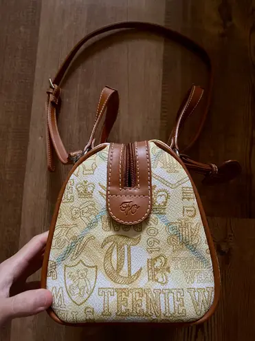 Vintage Teddy Bear Boston Bag purse crossbody handheld shoulder adjustable straps contract stitching