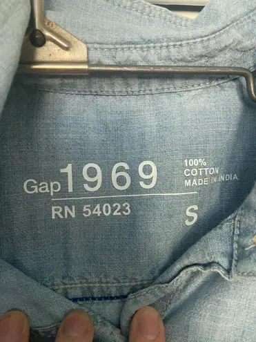 Gap 1969 jean shirt