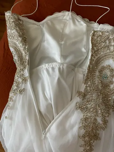 Ball Gown White Size 2