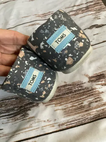 Toms FORGED IRON GREY METALLIC GRANITE FLECK FLATS