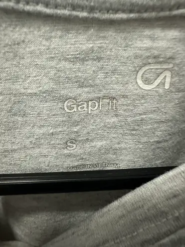 Gap Fit Crop Shirt