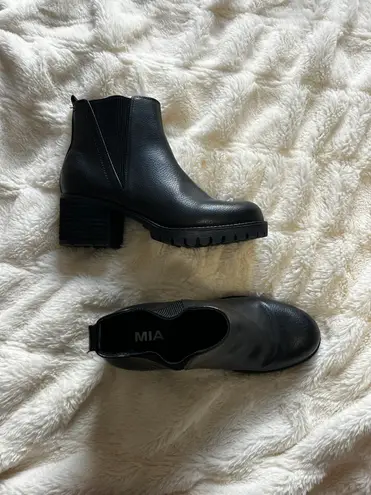 MIA Black Chunky Bootie Heels