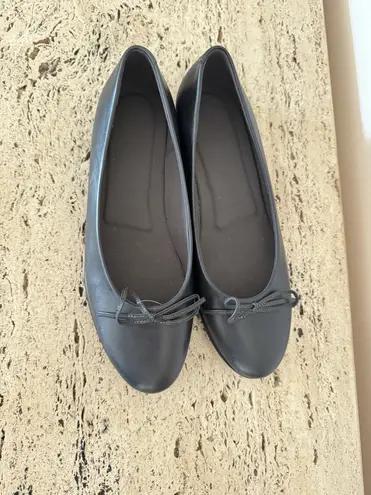 Ecco NWOB Touch Ballerina 2.0 Flat (Women). Size: 9-9.5US / 40EU. MSRP $100