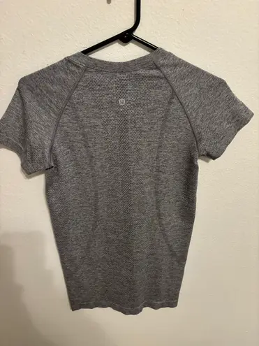 Lululemon Gray Swiftly Tech Short-sleeve Shirt 2.0  