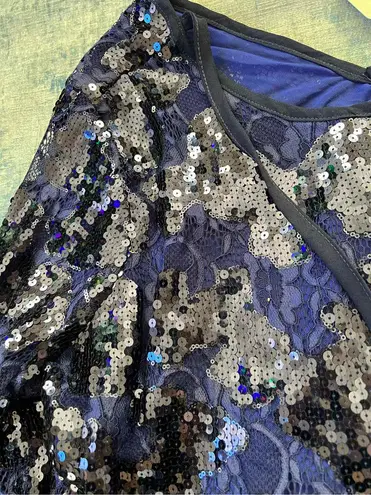La Bellum Hilary Scott Indigo Sequin Lace Tie Neck Blouse 2x