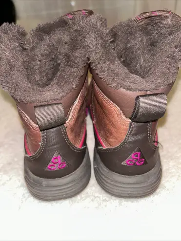 Nike Women's "ACG Lunarstorm" Brown Magenta Ultra-Light Boots 417724-200 Size 6