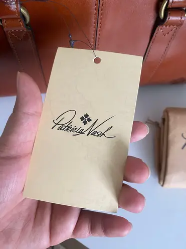 Patricia Nash NWT Patrica Nash Vienna Hand Cut Tooled Tan Leather Satchel Large Size Handbag - Image 7