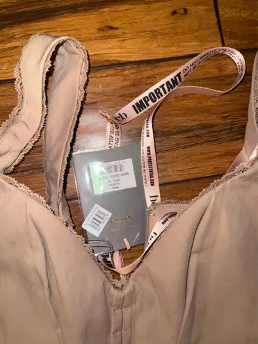 House Of CB  set  thumbnail 5