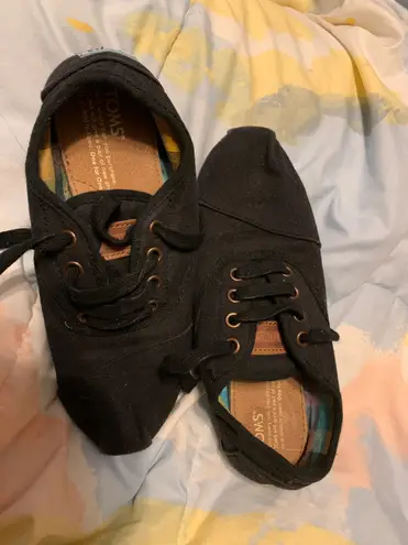 Toms Black Shoes