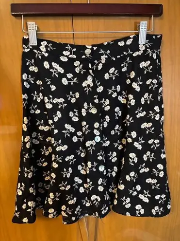 Byer California Vintage Skirt Size 7 Black White Floral