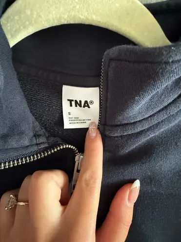 Aritzia  TNA Cropped Sweatshirt