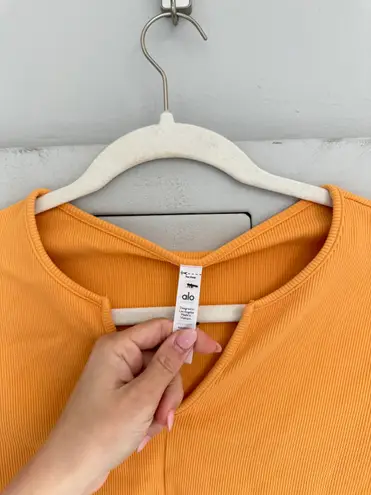 Savvy Alo Orange  Top M