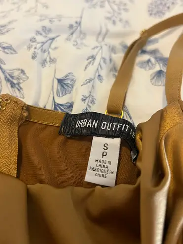 Urban Outfitters 