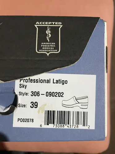 Dansko Professional Latigo Color Sky Clog Size 39