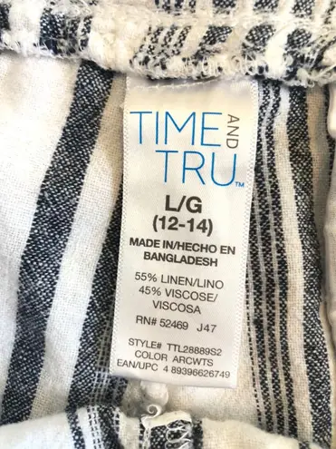Time & Tru White And Blue Linen Drawstring Shorts 