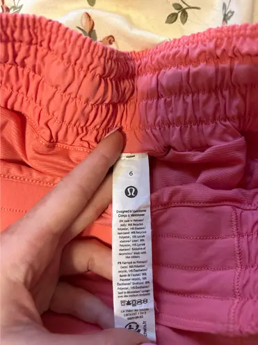 Lululemon Size 6 Hotty Hot High-Rise Lined Shorts 4” in Sakura Pink