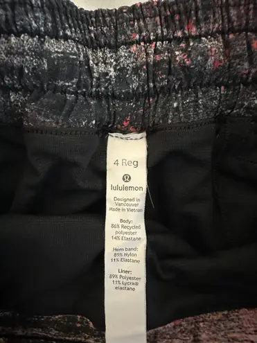 Lululemon Hotty Hot Short 2.5”