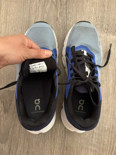 on cloud Cloudrunner Blue Women’s 7.5 shoes