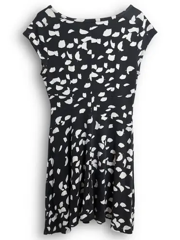 New York And Company Black White Leaf Print Polka Dot Short Sleeve Mini Dress