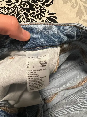 American Eagle Outfitters Moms Jeans