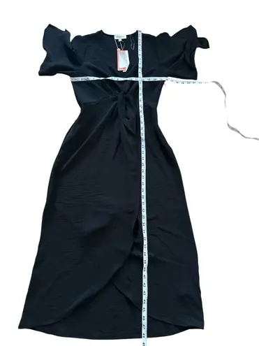 NWT GILLI Cinched Waist V