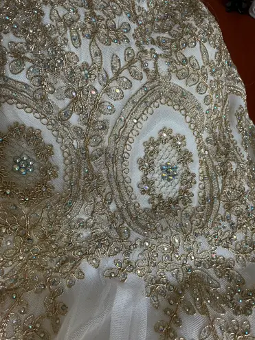 Ball Gown White Size 2