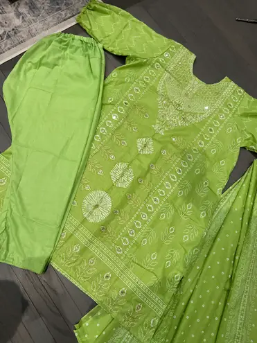 Indian kurta 3pc salwar kameez Embroidery Printed dress size L Color Green New Size L