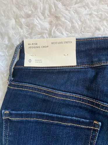 American Eagle High Rise Cropped Jeans