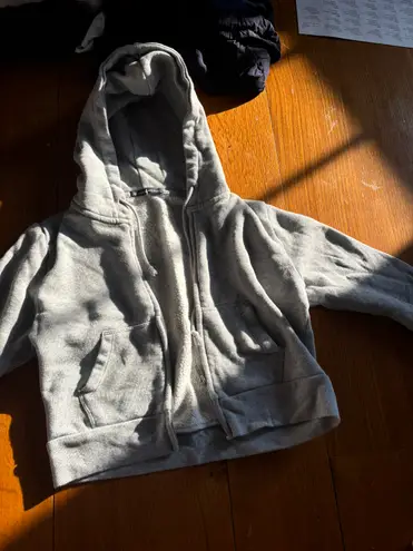 Brandy Melville grey cropped cute hoodie