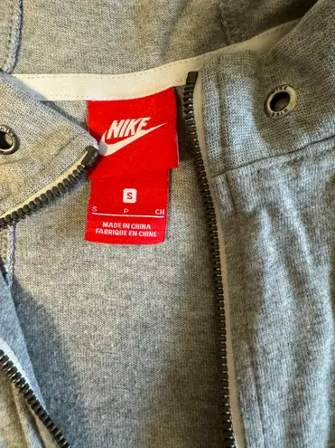 Nike women’s  zip-up jacket