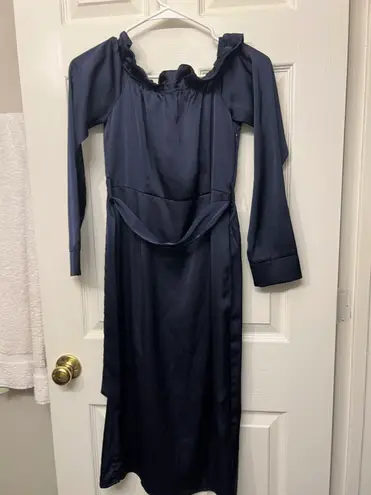 Pretty Little Thing s Satin Blue Off Shoulder Dress