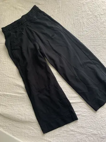 Nike Black  Jersey Capris