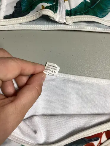 NWOT Front Zip Cropped Leaf And Flowers Tankini And Bottoms Size XL White